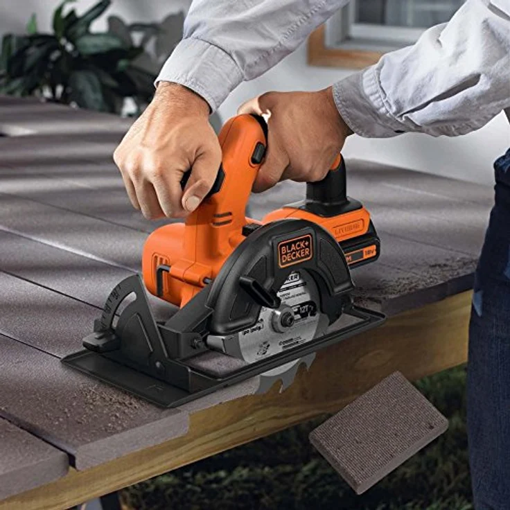 Black+Decker Akku-Kreissäge (18 V, 1,5 Ah,  140 mm, bis zu 43 mm Schnitttiefe einstellbar, gummierter Griff, elektrische Bremse, inklusive Ladegerät) BDCCS18 – Bild 4