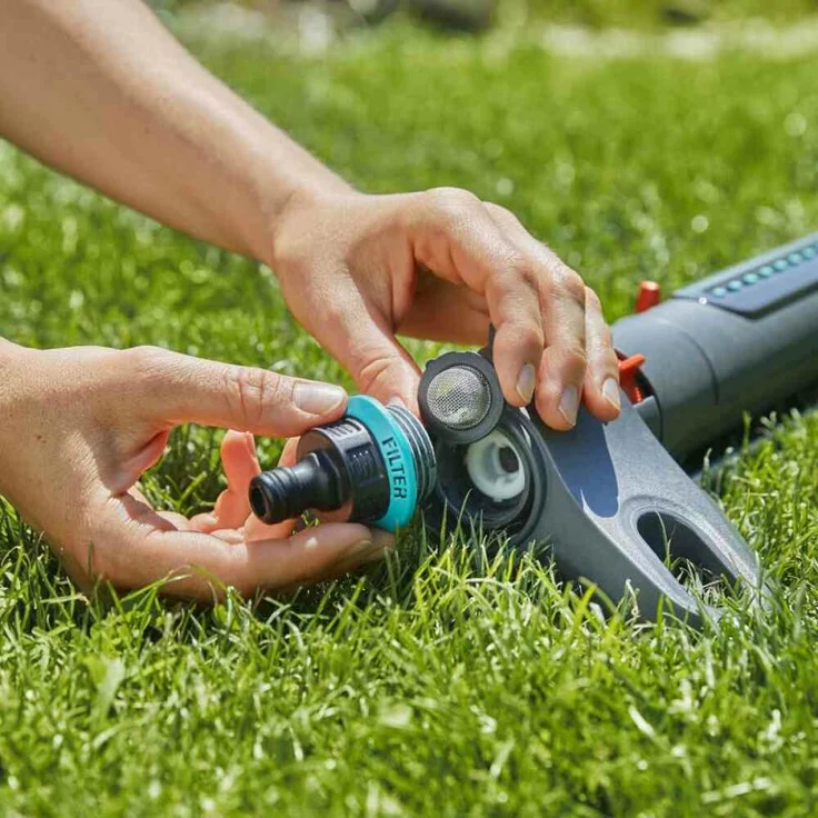 GARDENA Viereckregner AquaZoom S Regner zur Bewässerung von Flächen von 9 -max. 150 m², Reichweite 3 -max. 15 m, Sprengweite 3 -max. 10 m, integrierter Metallfilter (18710-20) – Bild 5