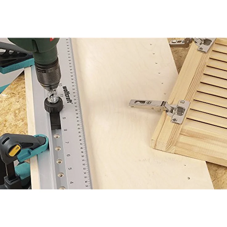 wolfcraft Dübelleiste 4650000 – Präzise Bohrschablone zum Möbelbau von Schränken & Regalen – Für Dübelverbindungen und Lochreihen – 32mm Raster – Bild 5