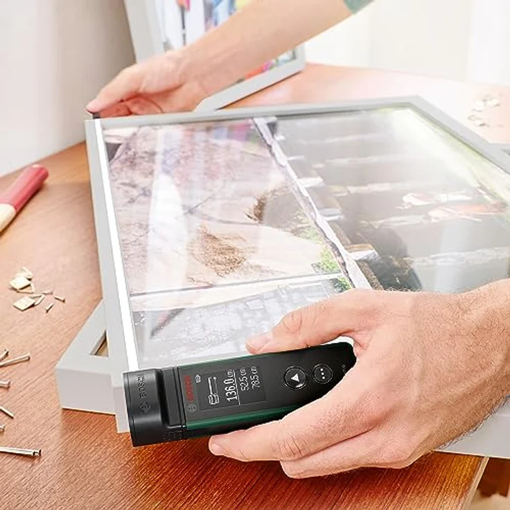 BOSCH Entfernungsmesser Zamo Set, Digitaler Laser - im Karton, 25 m Messbereich, 2 mm Messgenauigkeit - Preisvergleich – Bild 6
