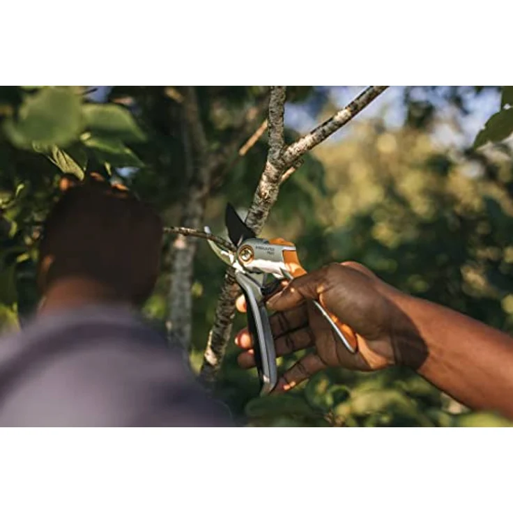 Fiskars 1057168 Plus Metall Gartenschere Bypass P531 – Bild 5