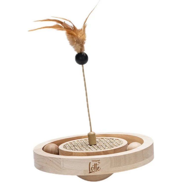 Designed By Lotte Katzenspielzeug Winni, Tier-Intelligenzspielzeug aus Holz mit Sisal-Kratzmatte, braun, inkl. 2 Spielbällen, 22 x 22 x 30 cm