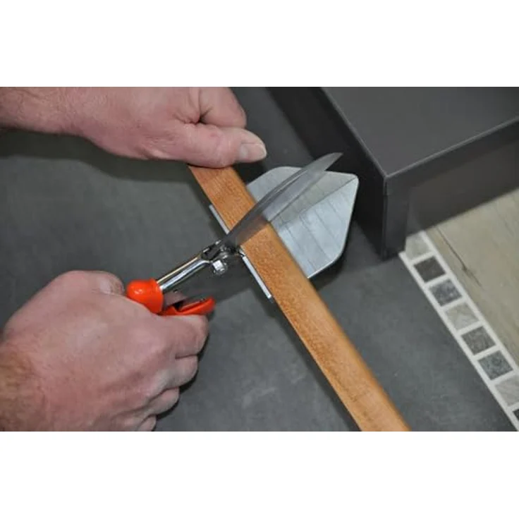 Original LÖWE Leistenschere 3.306 mit 90 Grad Anschlägen - Profilschneider für Kunststoff, Holz, PVC, Leder und Metall, Carbon-Stahl Klinge, 24,5 cm, schwarz – Bild 3