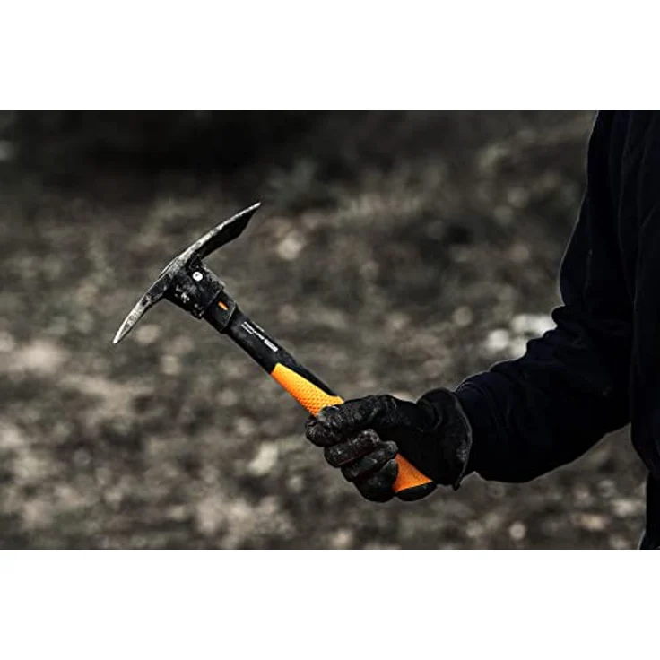 Fiskars Pro Kreuzhacke IsoCore S für grobe Arbeiten auf harten, steinigen Böden, Länge: 36 cm, Gewicht: 1,2 kg, Schwarz/Orange, 1062937 – Bild 3
