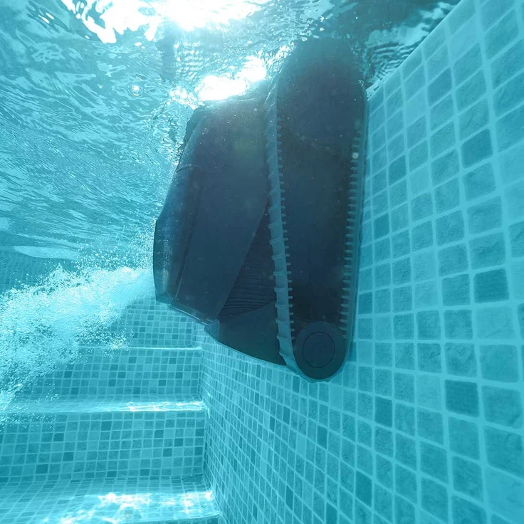 Dolphin LIBERTY 200 Elektrischer Poolroboter kabellos – Bild 4