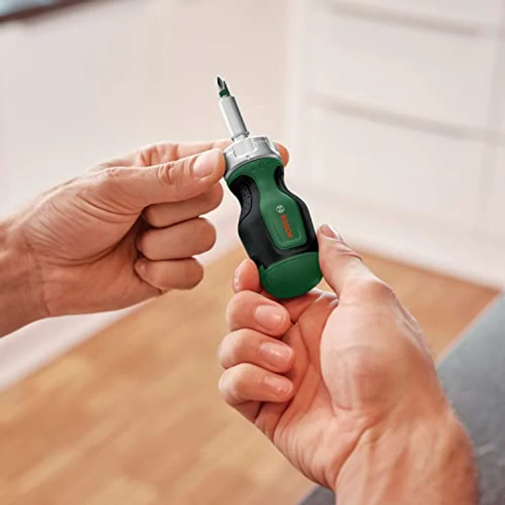 Bosch Stubby Ratschenschraubendreher mit Bit Magazin, 6-teilig - Kompakter Ratschenschraubendreher mit hohem Drehmoment, ergonomisch, magnetischer Bithalter, 6 Bits (PZ1/2, PH2, SL4, TX25, HEX5) – Bild 4