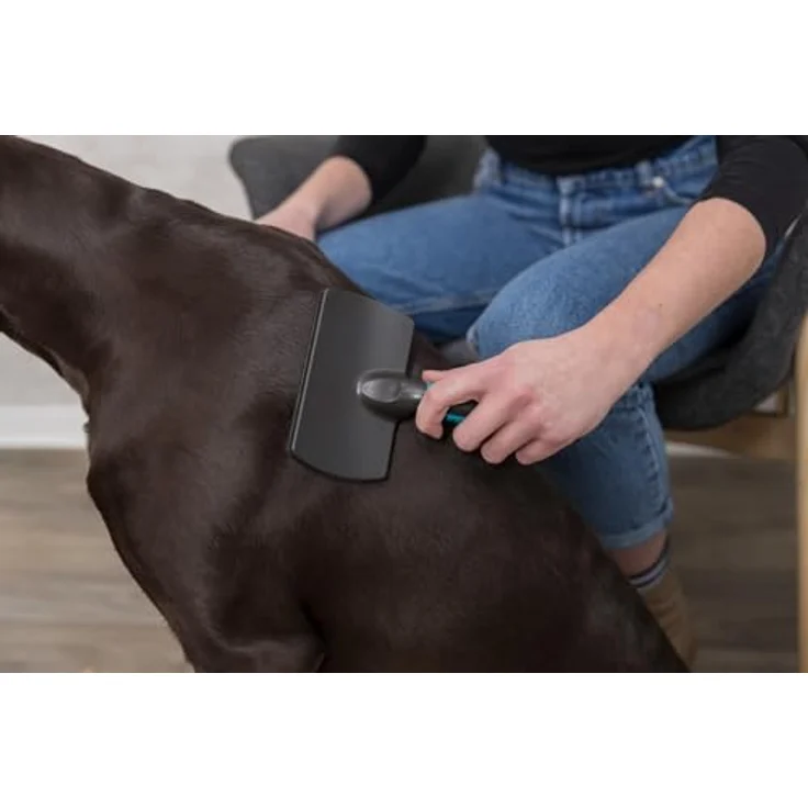 Trixie Softbürste für Hunde Deckhaar & Unterwolle 1 Stück – Bild 5