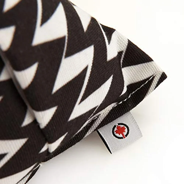 CanadianCat Company Schmusekissen Pyramide XL Zig-Zag mit Baldrian, ca. 11 x 11 x 11 cm, für Katzen – Bild 5