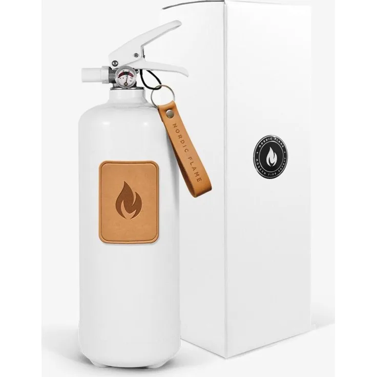 Nordic Flame Design-Feuerlöscher 2 kg Weiß – Leather Edition mit Lederdetails & Wandhalter, nachfüllbar, EN3 zertifiziert