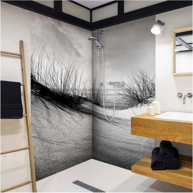 Bilderdepot24 Duschrückwand Strand schwarz weiß, selbstklebende Wandpaneele, fugenlos & wasserfest, 2-tlg. (0,61 mm), für Duschkabine, verschiedene Größen