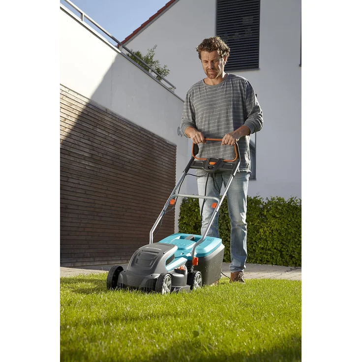 GARDENA PowerMax Elektro-Rasenmäher 1400-34: Rasenmäher bis 400 m², 34 cm Schnittbreite, 40 l Fassungsvolumen, ErgoTec Plus-Handgriff - 5034-20 – Bild 6