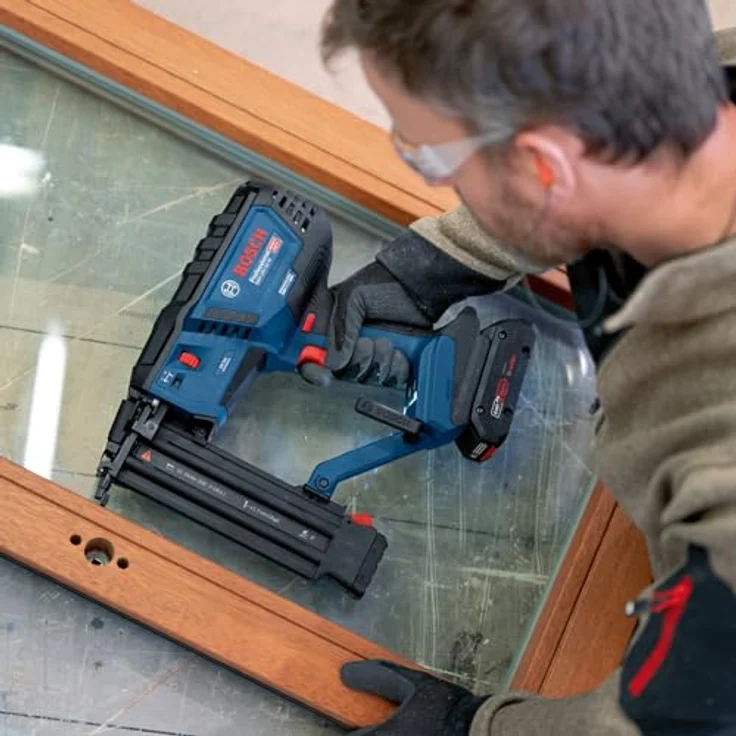 Bosch Professional GNH 18V-50 m (l), Akku-Holznagler solo, kabellos, mit Kontaktauslösung – Bild 6