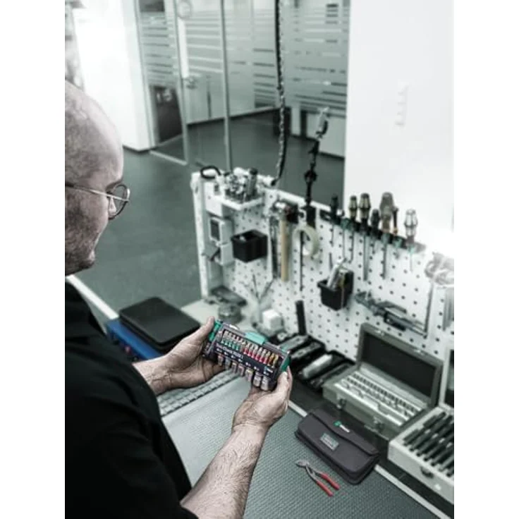 Wera Tool-Check Combi 1, 40-teiliges Bohrer- und Bitset mit KNIPEX Cobra, inklusive 1/4" Bit-Ratsche und Farbkennzeichnungssystem – Bild 2