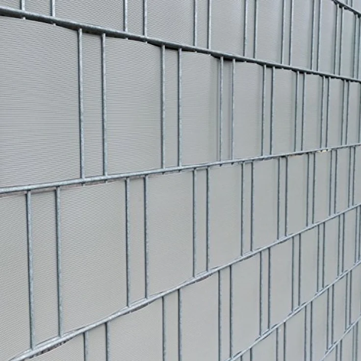 Sichtschutzstreifen für Doppelstabmatten, 450 g/qm, Windschutz mit UV Schutz, mit Befestigungsclips (70 m x 19 cm, Grau) – Bild 2