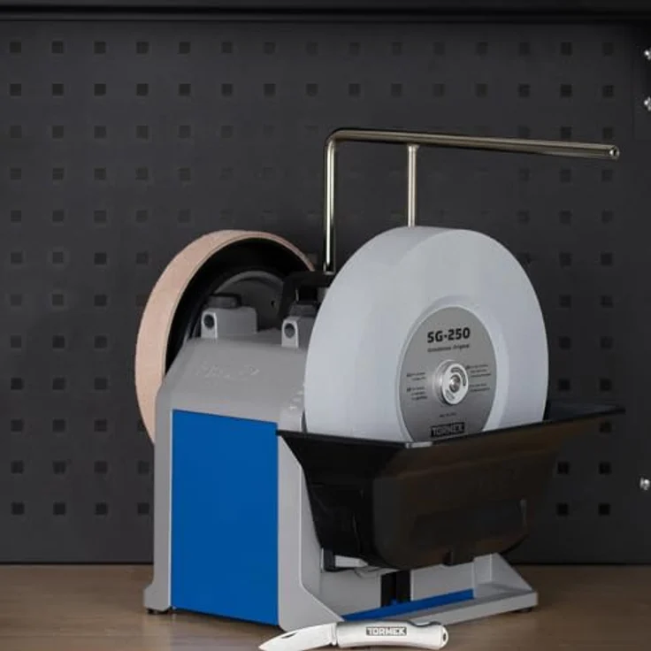 Tormek T8 Nass Schleifmaschine mit EKA-Messer, Originalschleifstein SG-250, verbesserter Wasserbehälter und Magnet-Schaber – Bild 4