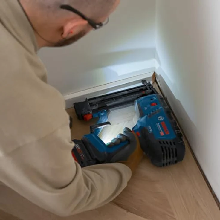 Bosch Professional GNH 18V-50 m (l), Akku-Holznagler solo, kabellos, mit Kontaktauslösung – Bild 5