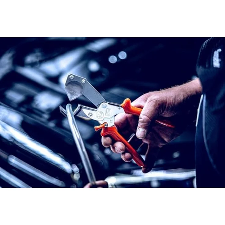 Original LÖWE Gartenschere Original LÖWE 5 Schlauchschere mit Dreiecksklinge 5.504, für Gummi Schläuche, 23 cm, 270 g, 28 mm Kapazität, blau – Bild 5