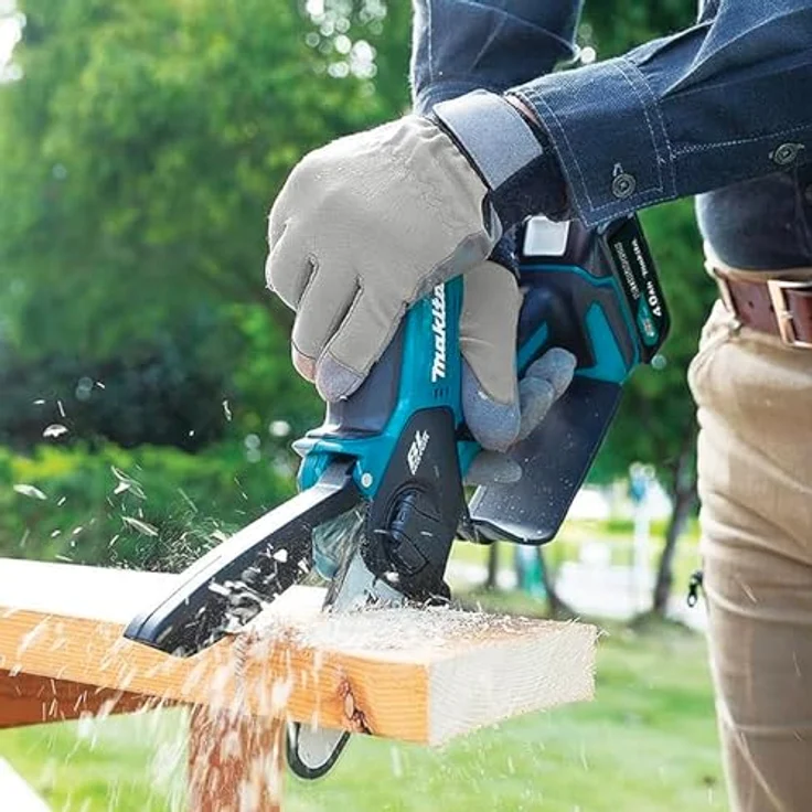 Makita UC100DZ, Akku Kettensäge mit werkzeugloser Kettenspannung, XPT-Schutz und Sichtfenster für Ölstand – Bild 4
