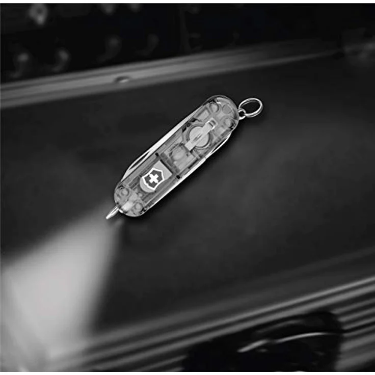 Victorinox Signature Lite SilverTech 0.6226.T7, Schweizer Taschenmesser mit 7 Funktionen und LED-Beleuchtung, silber – Bild 4