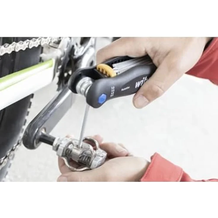 Wiha Multitool PocketStar Sechskant 7-tlg. (23035), per Tastendruck, schneller Zugriff, als Längs- und Quergriff einsetzbar, sicher verstaut, all-in-one Werkzeug – Bild 10
