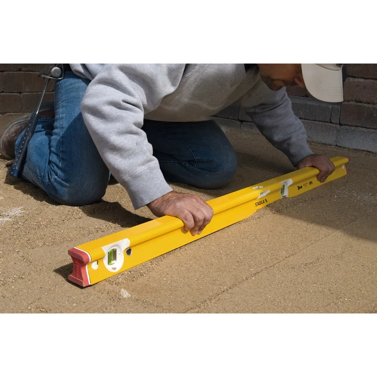 STABILA Wasserwaage Type R 300, 122 cm, verwindungssteifes Alu-R-Profil, 1 Horizontal-Libelle, 2 Vertikal-Libellen, stoßdämpfende Endkappen, integrierte Rutsch-Stopper, Made in Germany – Bild 20