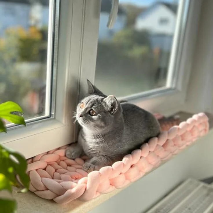 Aumüller Fensterbankliege für Katzen - Katzenbett aus Grobstrick - Rosa, gemütlicher Ruheplatz mit erhöhtem Rand - Preisvergleich – Bild 2