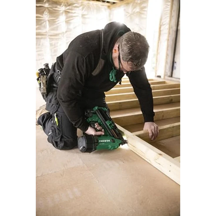 Hikoki 18-V-Nagler, Akku-Tacker für D-Kopf-Nägel mit 5.0Ah, werkzeuglose Tiefeneinstellung und wartungsfrei – Bild 3