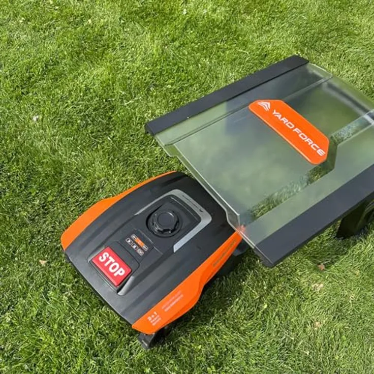 Yardforce Mowbest 805 Rasenmähroboter, automatischer Mäher für bis zu 250 m², orange-schwarz mit Mähroboter-Garage AR SH02-EU