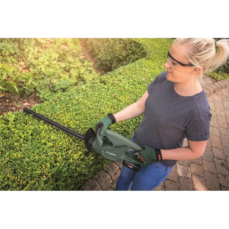 Bosch Akku Heckenschere EasyHedgeCut 18-45 (1 Akku, 18 Volt System, im Karton), 45 cm Schnittlänge – Bild 2