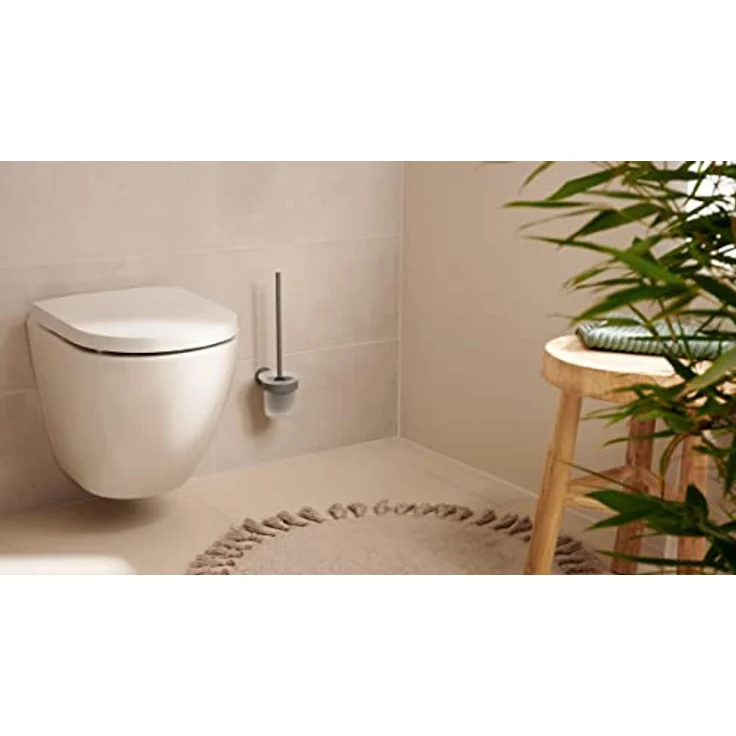 tesa MOON GREY WC-Garnitur, Set mit Halter & WC-Bürste, matt grau, satiniertes Glas - für Bäder im Industrial Style und moderne Badezimmer - bohrfrei, inklusiv Klebelösung - 379 mm x 112 mm x 145 mm – Bild 5