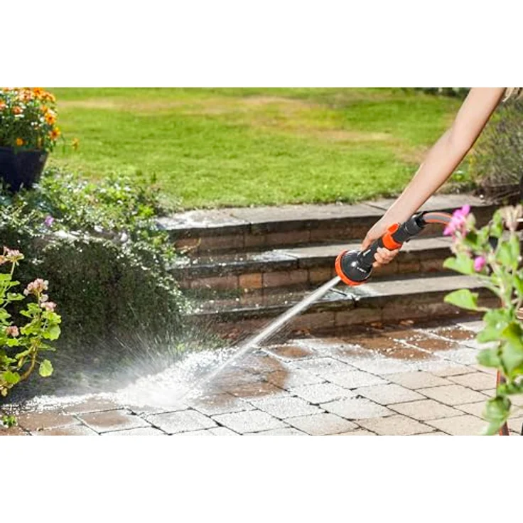 GARDENA Profi-System-Spritz-Brause: Gartenbrause für einen höheren Wasserdurchfluss, mit stufenlos regulierbarem Wasserstrahl (2847-20) – Bild 4