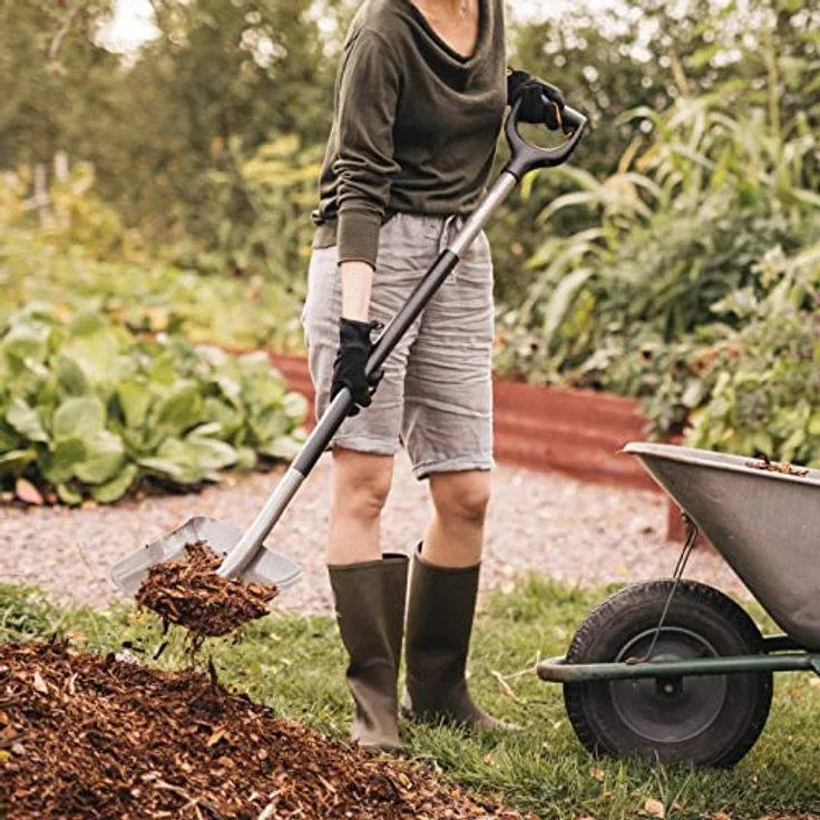 Fiskars Schaufel, Breite: 23 cm, Länge: 131,7 cm, SoftGrip, Hochwertiger Borstahl, Grau/Schwarz, Ergonomic, 1066712 – Bild 3