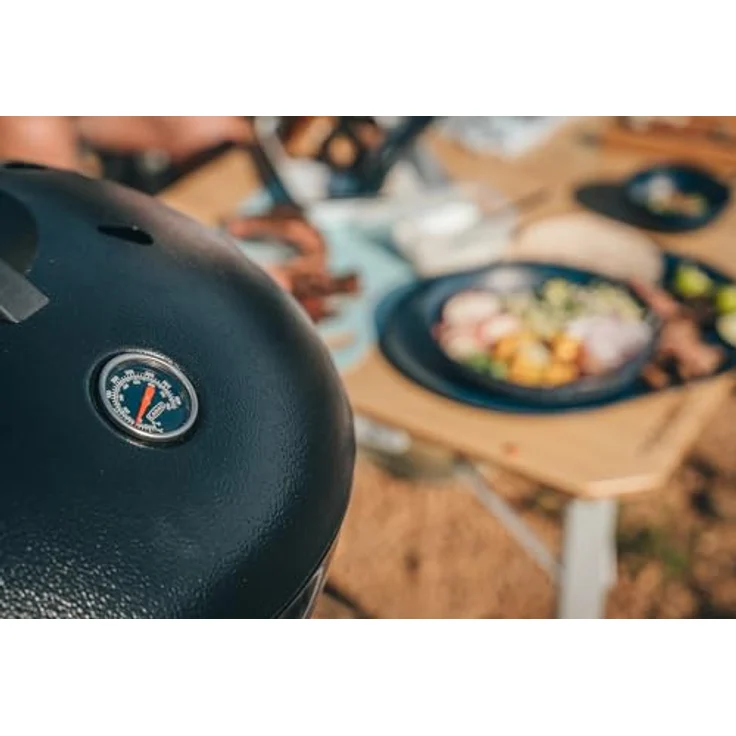 Cadac Carri Chef 50 BBQ/Grill2Braai, tragbarer Gasgrill mit 46 cm Grillfläche, 30 mbar, inkl. Deckel mit Thermometer und Gewürzregal – Bild 8