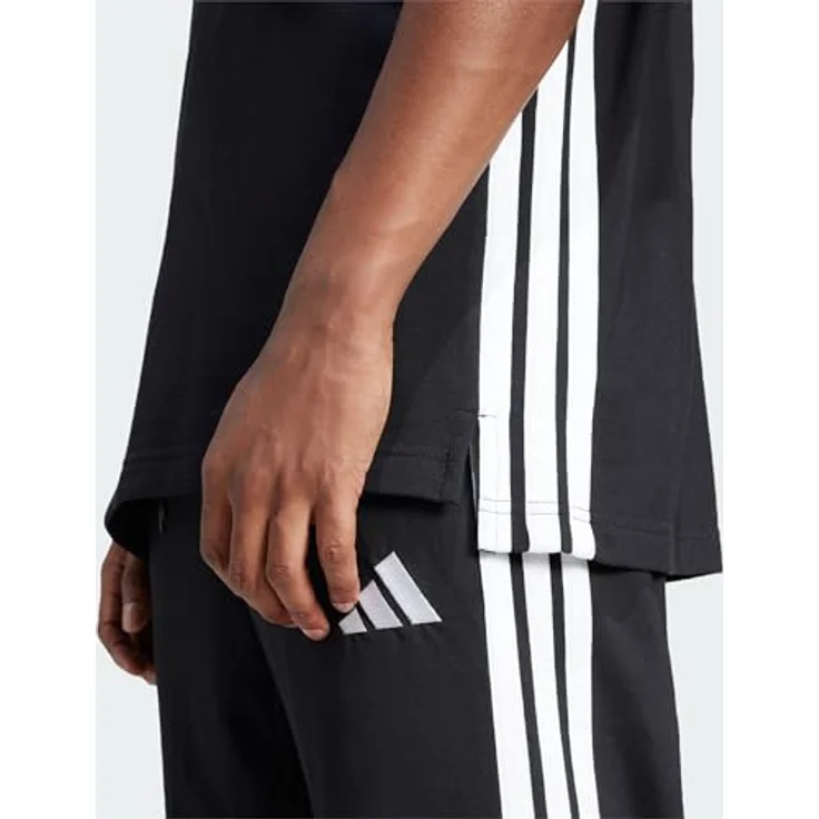 adidas Sportswear Poloshirt ESSENTIALS 3-STREIFEN PIQUÉ POLOSHIRT, recyceltes Material, moderner Komfort, schwarz – Bild 4