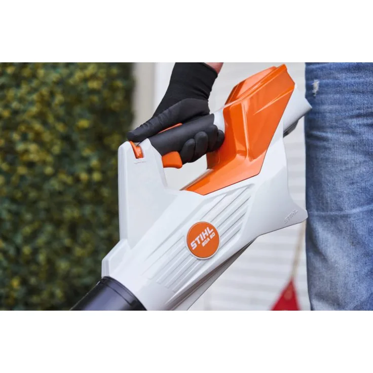 Stihl BGA 60 Set inkl. Akku AK 30 und Ladegerät AL 101