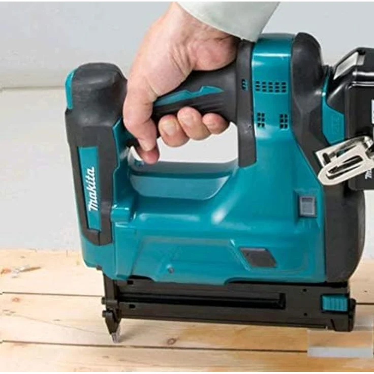Makita DBN500ZJ Akku-Nagler – Bild 2