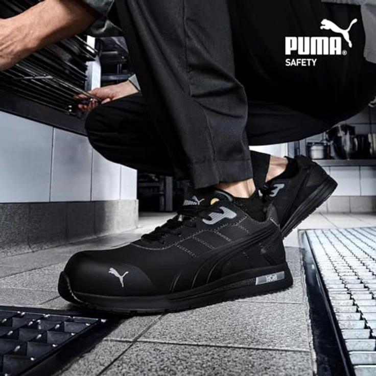 Puma S3S Bounce Black Low Sicherheitshalbschuh, mit Fiberglaskappe, wasserabweisendem Mikrofaser-Schaft und rutschhemmender GRIPPAZ® Traction-Laufsohle, Größe 41 – Bild 2