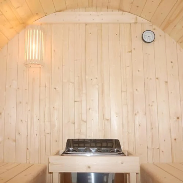 Sanotechnik Fasssauna »TROMSÖ L«, 3,8 mm, geeignet für 4 Personen, Fichetnholz, Gartensauna – Bild 8