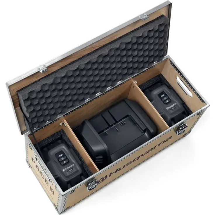 Husqvarna Akku-Set B380X/C900X PACE, 93,6V, 2 Akkus 4 Ah, Ladegerät mit aktiver Kühlung und integrierter Konnektivität