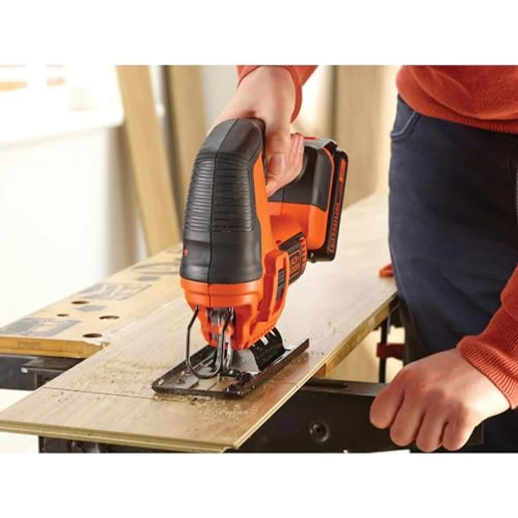 Black & Decker Stichsäge (18 V, 19 mm Hublänge, 55 mm Schnitttiefe, Sägeblasfunktion, Schutzbügel, Schalterelektronik, inklusive Holzsägeblatt, ohne Akku und Ladegerät) BDCJS18N – Bild 3