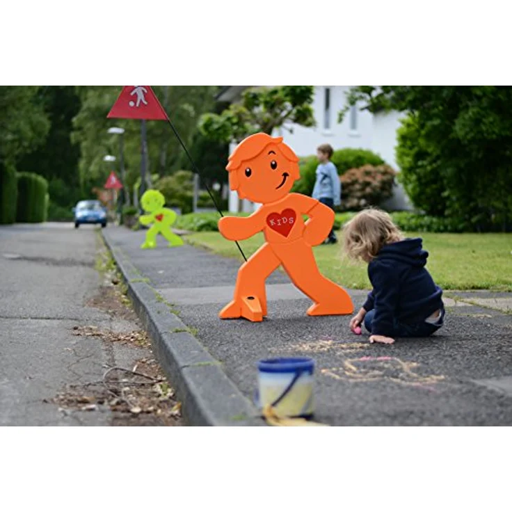 StreetBuddy - Warnfigur mit Fahne, reflektierender Warnaufsteller für Kindersicherheit - Achtung langsam Fahren - Vorsicht spielende Kinder - Schild Autofahrer Warnung - 2er Set (Grün/Orange) - Preisvergleich – Bild 5