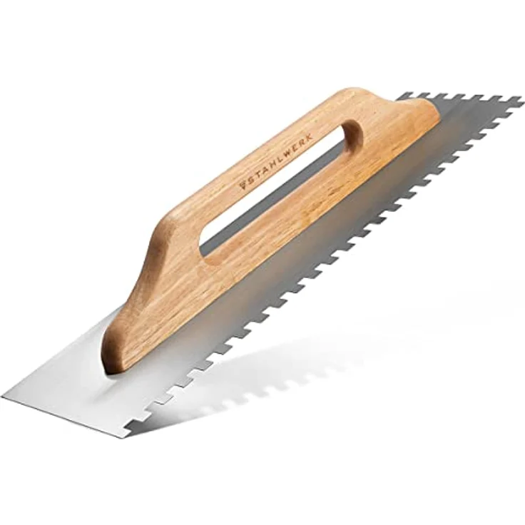 STAHLWERK Zweihand-Glättekelle 140 x 500 mm, Rechteckverzahnt aus Carbon-Stahl, Ergonomischer Holzgriff – Bild 1