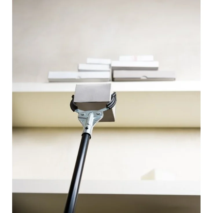 Kaiserkraft Abfallsammelgerät Zange, Greifer mit ergonomischem Kunststoff-Handgriff, Gesamtlänge 920 mm, gehärtete Stahlspitzen, VE 2 Stk. – Bild 3