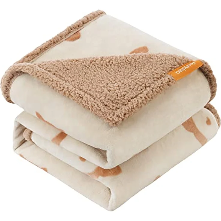 Feandrea wasserdichte Hundedecke, Sherpa Fleece Haustier Decke für mittelgroße und große Hunde, Katzen, 152 x 127 cm, XL, maschinenwaschbar, beidseitiger Sofabezug-Schutz, beige – Bild 1