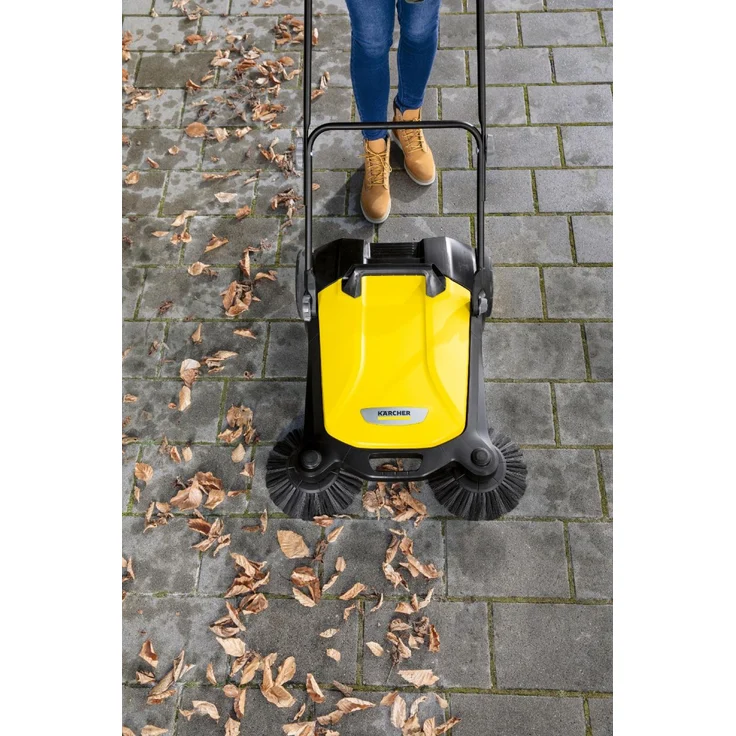 Kärcher 1.766-360.0 S 4 Twin Max. Flächenleistung 2400m²-h, 1 Paar Seitenbesen, Kehrbehälter 20 l, Arbeitsbreite 680 mm, platzsparende Verstauung, höhenverstellbarer Schubbügel – Bild 6