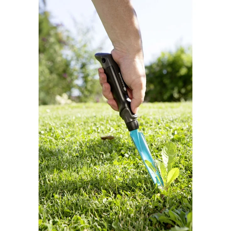 GARDENA Unkrautstecher, Ideales Gartenwerkzeug zum effektiven Entfernen von Unkraut, mit ergonomischem Griff, aus Qualitätsstahl, korrosionsgeschützt, Arbeitslänge 14.5 cm (8935-20) – Bild 2