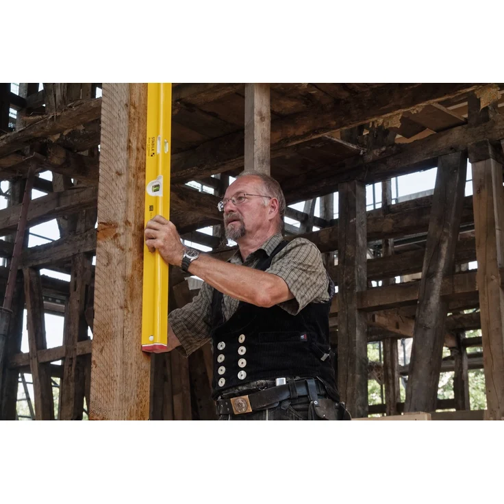 STABILA Wasserwaage Type R 300, 122 cm, verwindungssteifes Alu-R-Profil, 1 Horizontal-Libelle, 2 Vertikal-Libellen, stoßdämpfende Endkappen, integrierte Rutsch-Stopper, Made in Germany – Bild 17