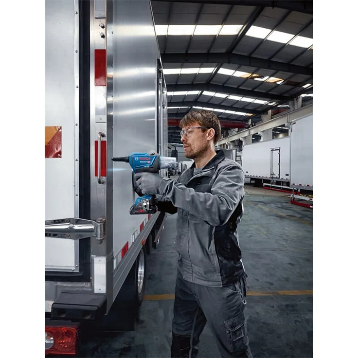 Bosch Professional Akku-Nietpistole GRG 18V-16 C in L-BOXX – Bild 9