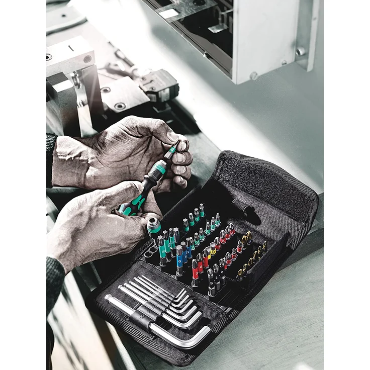 Wera Kraftform Kompakt 100 robustes Werkzeug Set 52 tlg. Bitset mit Bithalter Schnellwechselfutter Winkelschlüssel mit Hex-Plus Profil Schraubendreher-Set PH1 Kreuzschlitz BiTorsion Bits – Bild 4