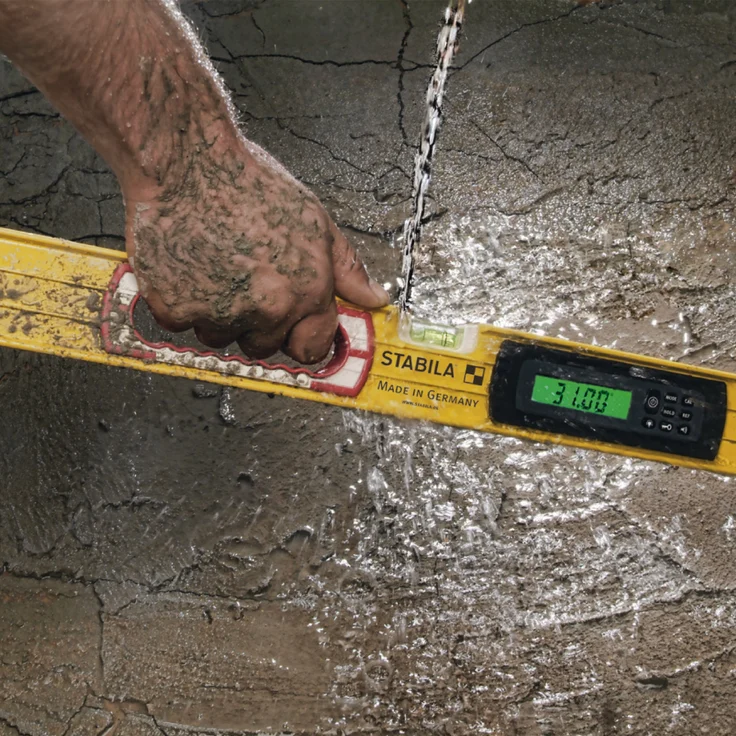 STABILA Elektronische Wasserwaage TECH 196, 40 cm, 2 Digital-Displays, Messbereich: 0° – 360° (4 x 90°), Anzeige-Modi: °, %, mm/m, in/ft, Schutzklasse IP 65, Wasserwaagen-Tasche – Bild 12